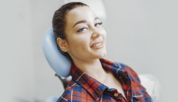 4 Reasons Why Should You Choose Dental Implants